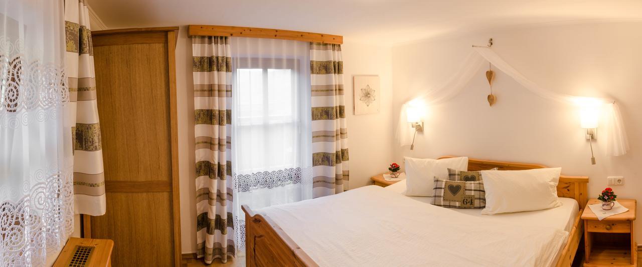 Ferienwohnung Brotzeitalm Pfarrwerfen Exterior foto